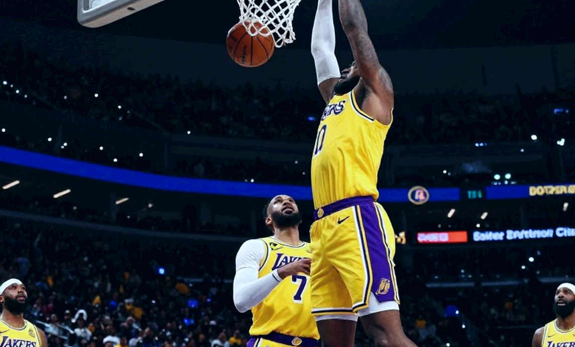 Dirk Nowitzki và Cooper Flagg: Lời chúc phúc hay cái bóng quá lớn tại Dallas?