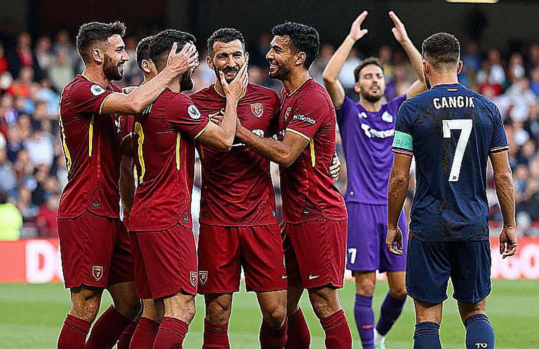 Chelsea gục ở derby Tây London: Năm bàn thua bóng chết và lời thú nhận của Levi Colwill Chelsea gục ở derby Tây London: Năm bàn thua bóng chết và lời thú nhận của Levi Colwill