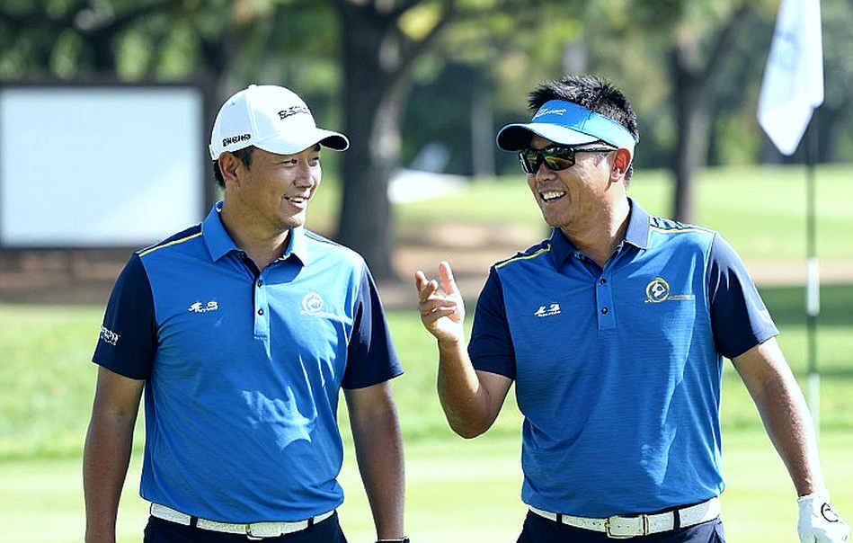 Sân golf đầu tiên phía Nam: hồ sơ mở, số liệu trống