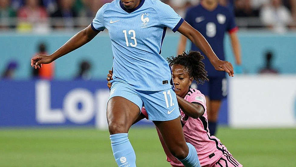 The Transfer Rhythm in Lyon: Read the Contract Before You Read the Rumor The Transfer Rhythm in Lyon: Read the Contract Before You Read the Rumor