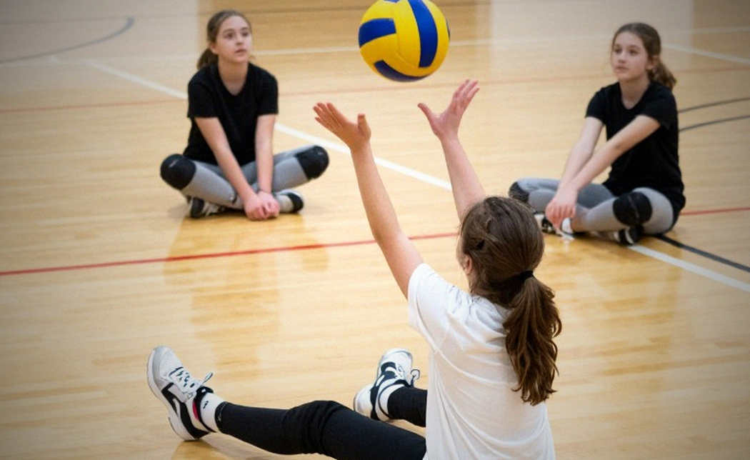 Nebraska quét Creighton 3-0 và kỷ lục 15.405 khán giả: giao bóng phá thế cân bằng, hệ thống thắng cá nhân Nebraska quét Creighton 3-0 và kỷ lục 15.405 khán giả: giao bóng phá thế cân bằng, hệ thống thắng cá nhân