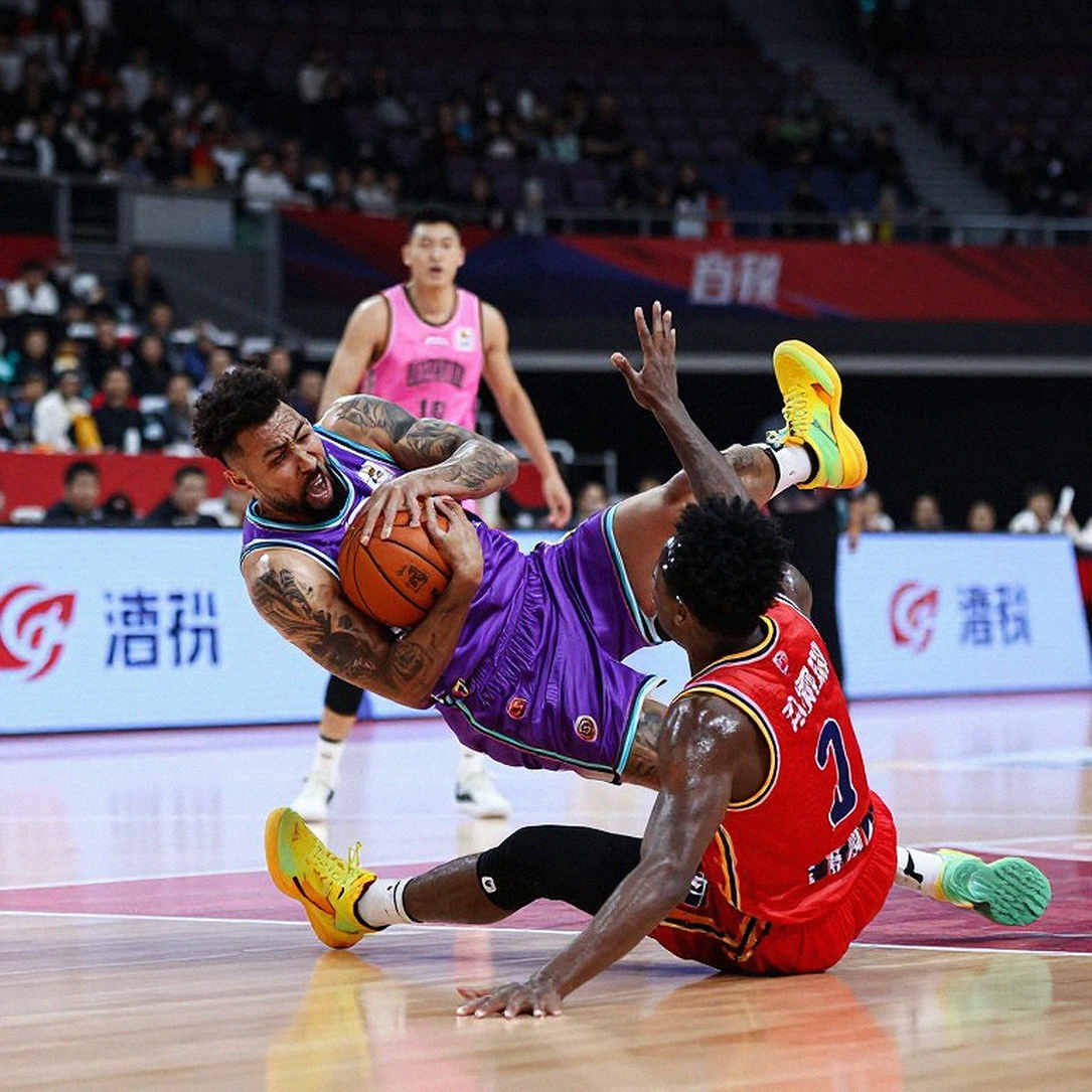 Baskonia chảy máu khu vực cận rổ, khuất phục Olympiacos 89-106 ngay tại Buesa Arena