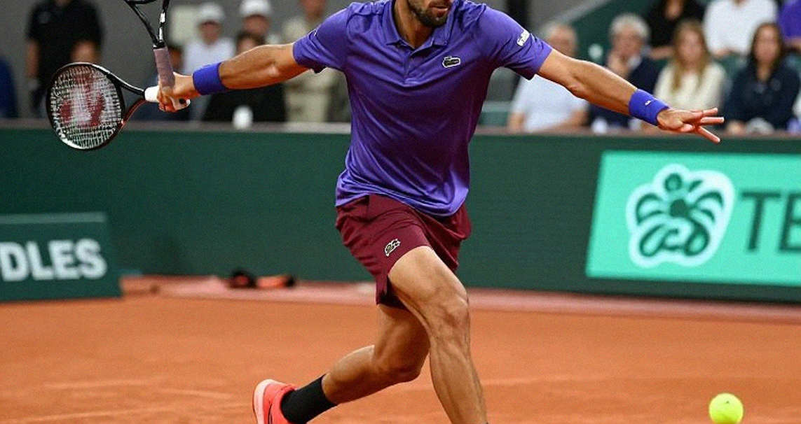 No More Line Judges on the Baseline: When Tennis Hands the Truth to Machines No More Line Judges on the Baseline: When Tennis Hands the Truth to Machines