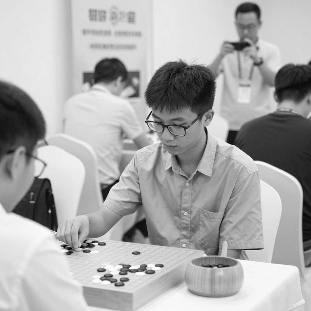 Bodhana Sivanandan, Nước Cờ Con Voi và Nghịch Lý Của Bản Đồ Không Gian