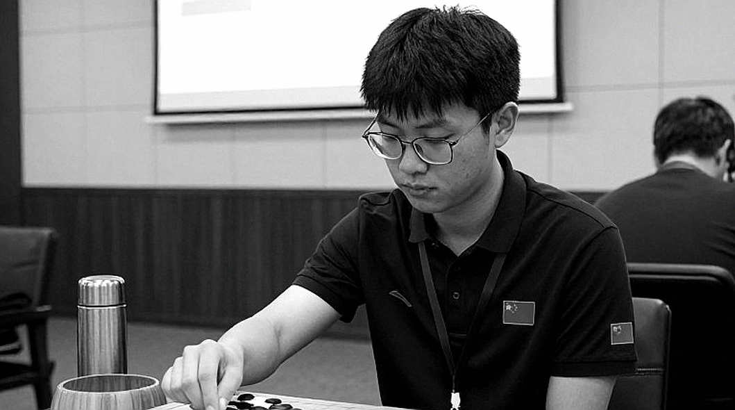 Khai cuộc Scotland: Từ 'vô hại' đến vũ khí của Kasparov, và bài học về lý thuyết cờ vua được bán như thế nào
