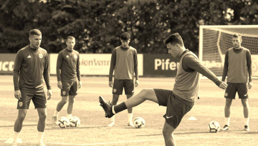 U23 Việt Nam hạ cánh Nagoya: chiếc ghế còn trống và ba trận đấu đã chờ sẵn